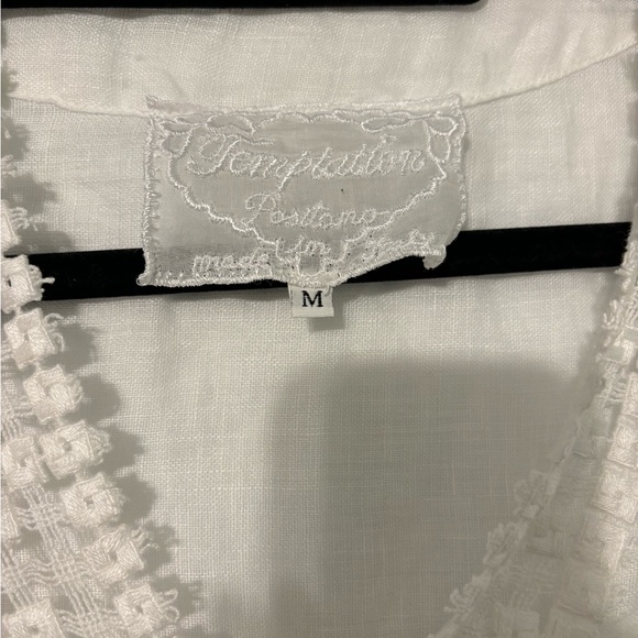 Temptation Positano 3/4 sleeve embroidered flowy top - Picture 2 of 3